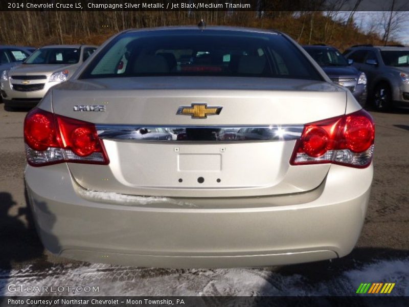 Champagne Silver Metallic / Jet Black/Medium Titanium 2014 Chevrolet Cruze LS