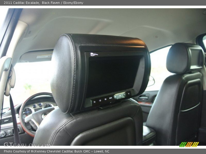 Black Raven / Ebony/Ebony 2011 Cadillac Escalade