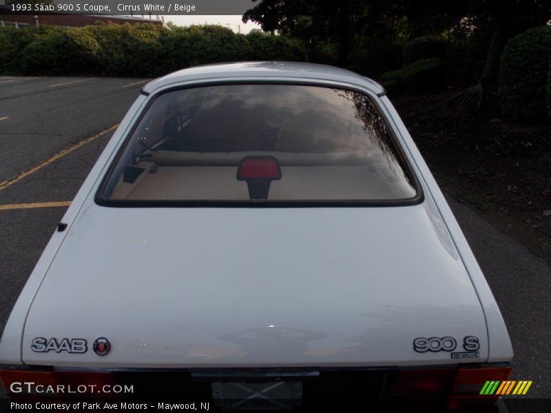 Cirrus White / Beige 1993 Saab 900 S Coupe
