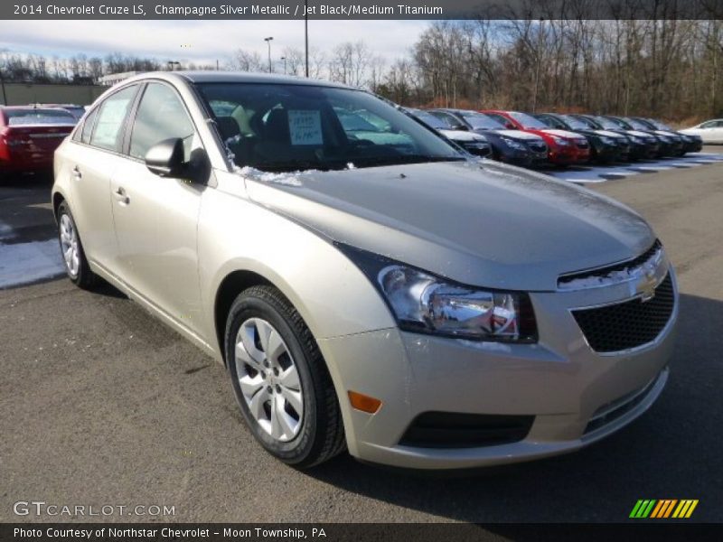 Champagne Silver Metallic / Jet Black/Medium Titanium 2014 Chevrolet Cruze LS