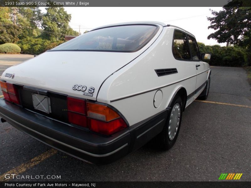 Cirrus White / Beige 1993 Saab 900 S Coupe