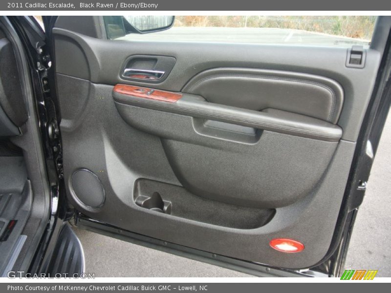 Black Raven / Ebony/Ebony 2011 Cadillac Escalade