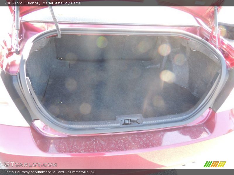 Merlot Metallic / Camel 2006 Ford Fusion SE