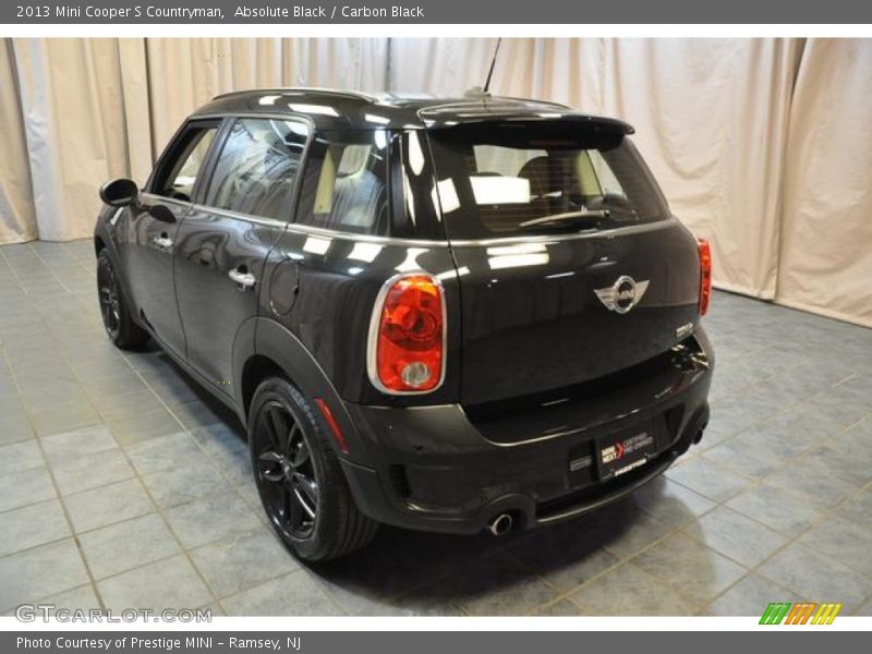 Absolute Black / Carbon Black 2013 Mini Cooper S Countryman