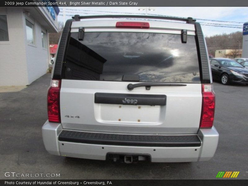 Bright Silver Metallic / Dark Slate Gray 2009 Jeep Commander Sport 4x4
