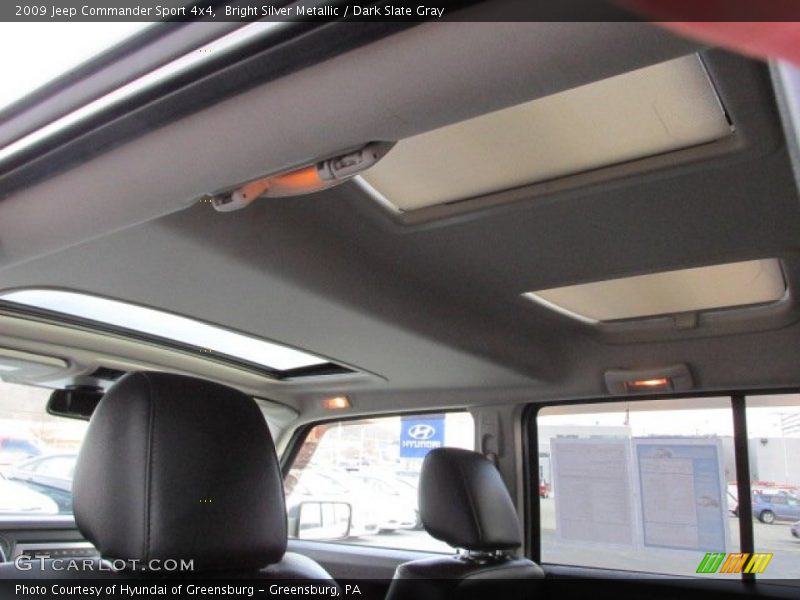Bright Silver Metallic / Dark Slate Gray 2009 Jeep Commander Sport 4x4