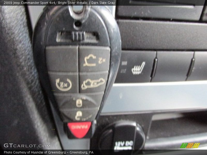 Bright Silver Metallic / Dark Slate Gray 2009 Jeep Commander Sport 4x4