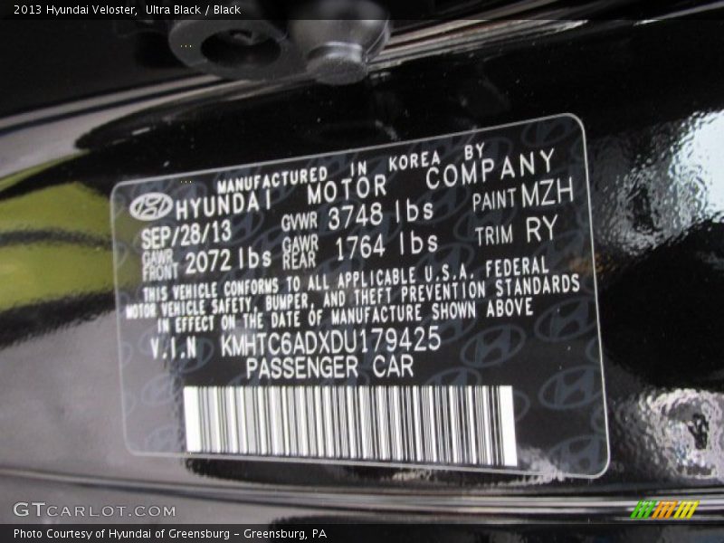 Ultra Black / Black 2013 Hyundai Veloster