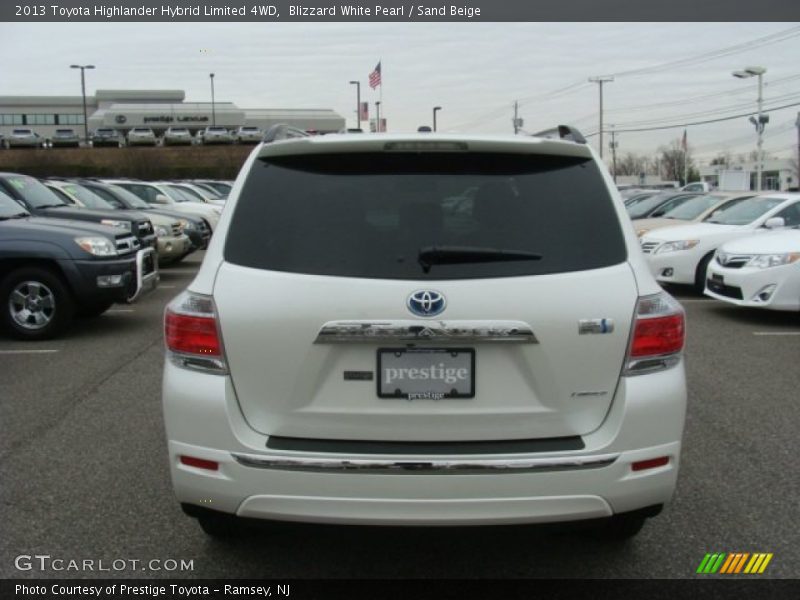 Blizzard White Pearl / Sand Beige 2013 Toyota Highlander Hybrid Limited 4WD