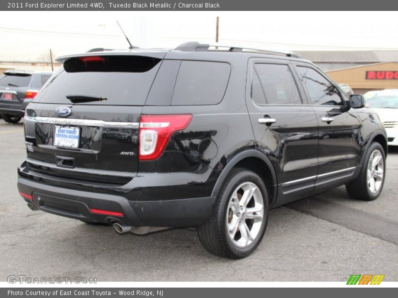 Tuxedo Black Metallic / Charcoal Black 2011 Ford Explorer Limited 4WD