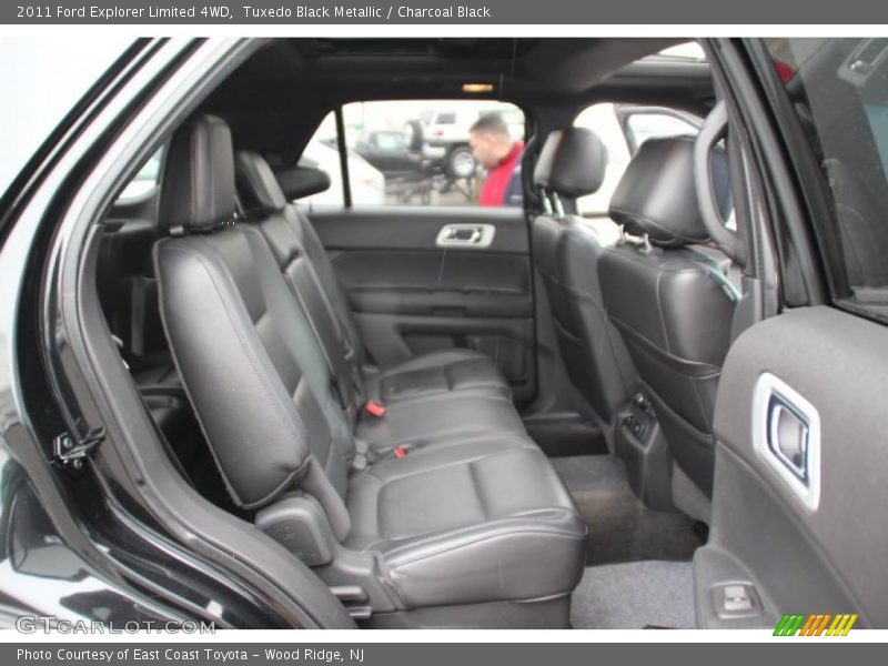 Tuxedo Black Metallic / Charcoal Black 2011 Ford Explorer Limited 4WD