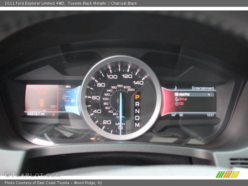 Tuxedo Black Metallic / Charcoal Black 2011 Ford Explorer Limited 4WD