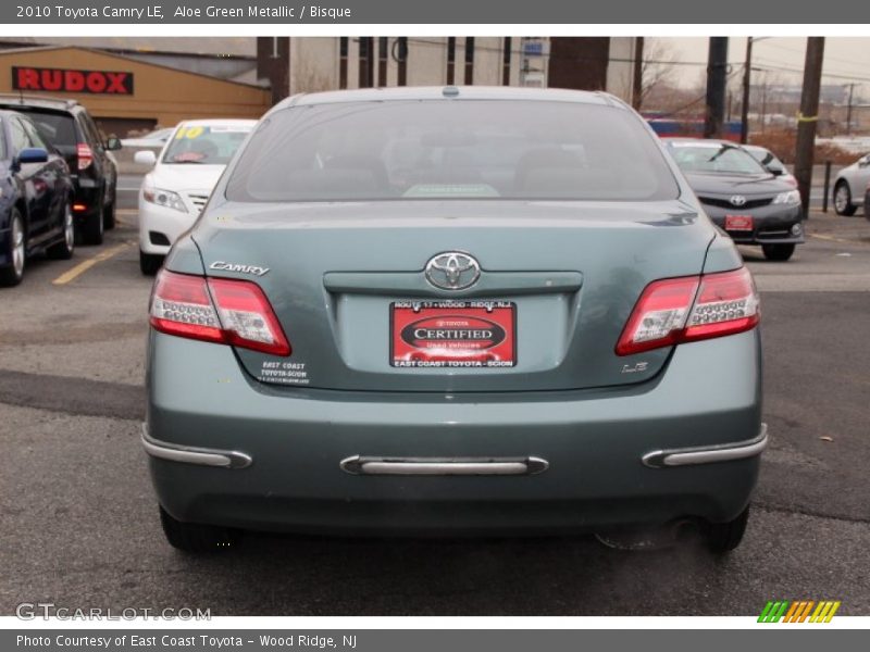 Aloe Green Metallic / Bisque 2010 Toyota Camry LE
