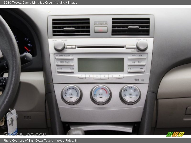 Aloe Green Metallic / Bisque 2010 Toyota Camry LE