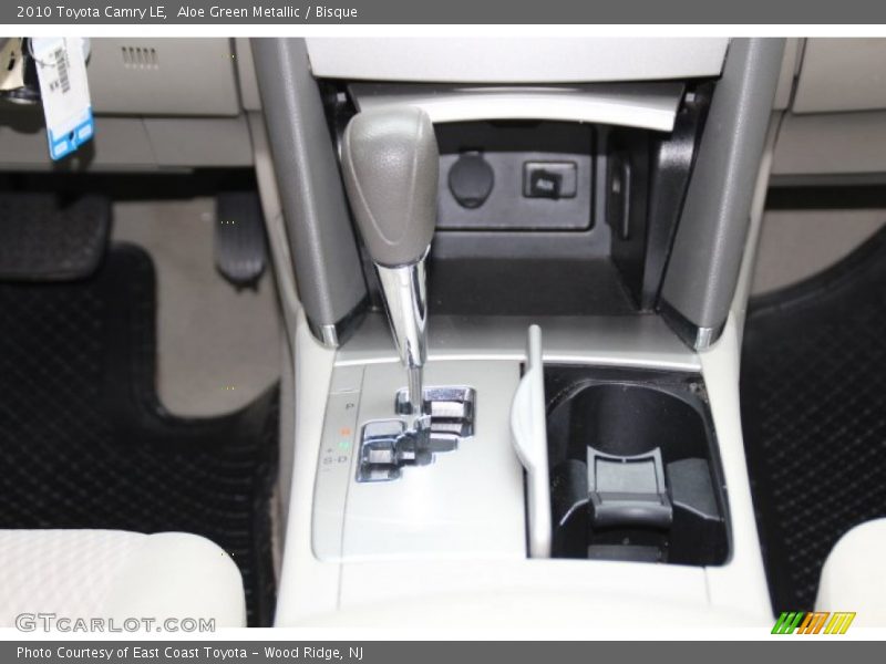 Aloe Green Metallic / Bisque 2010 Toyota Camry LE