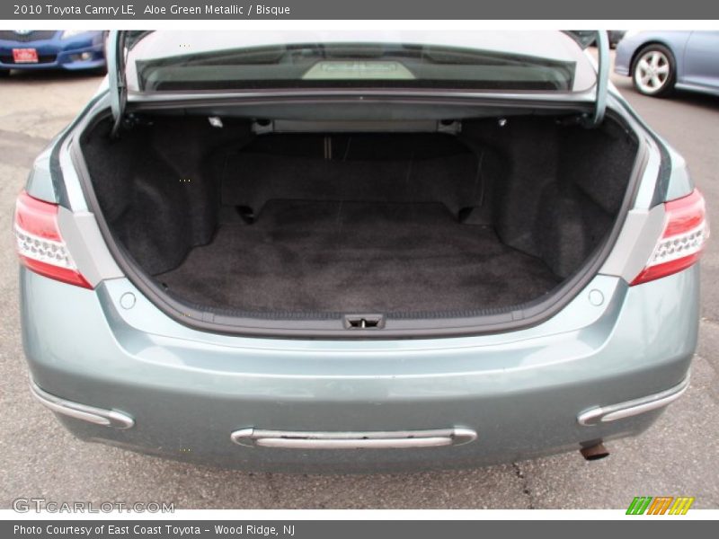 Aloe Green Metallic / Bisque 2010 Toyota Camry LE