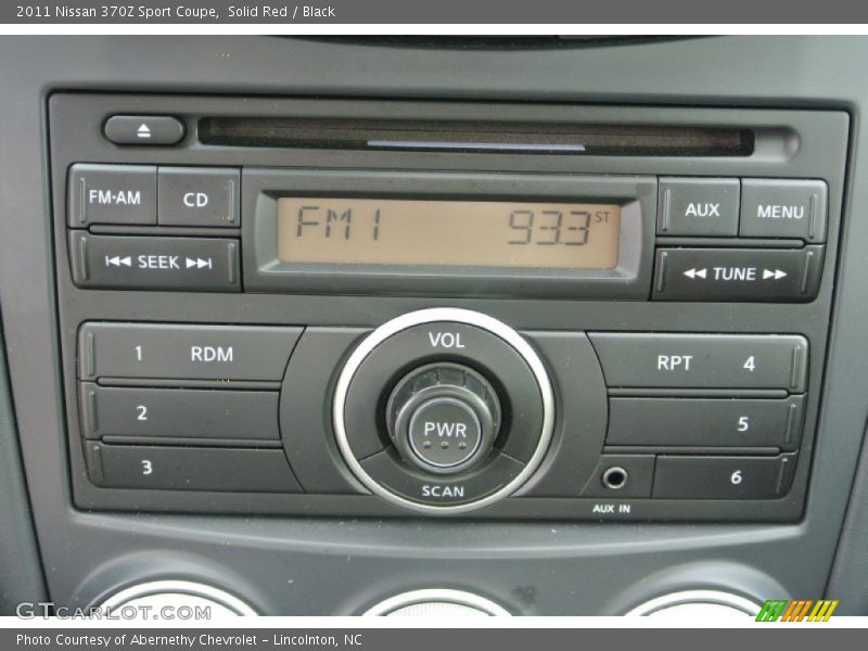 Controls of 2011 370Z Sport Coupe