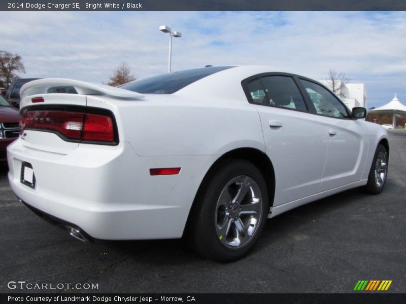 Bright White / Black 2014 Dodge Charger SE