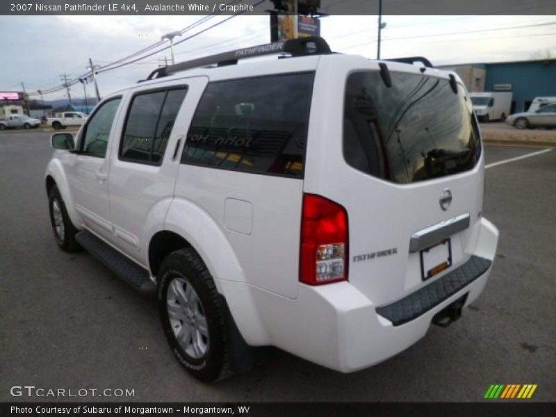 Avalanche White / Graphite 2007 Nissan Pathfinder LE 4x4