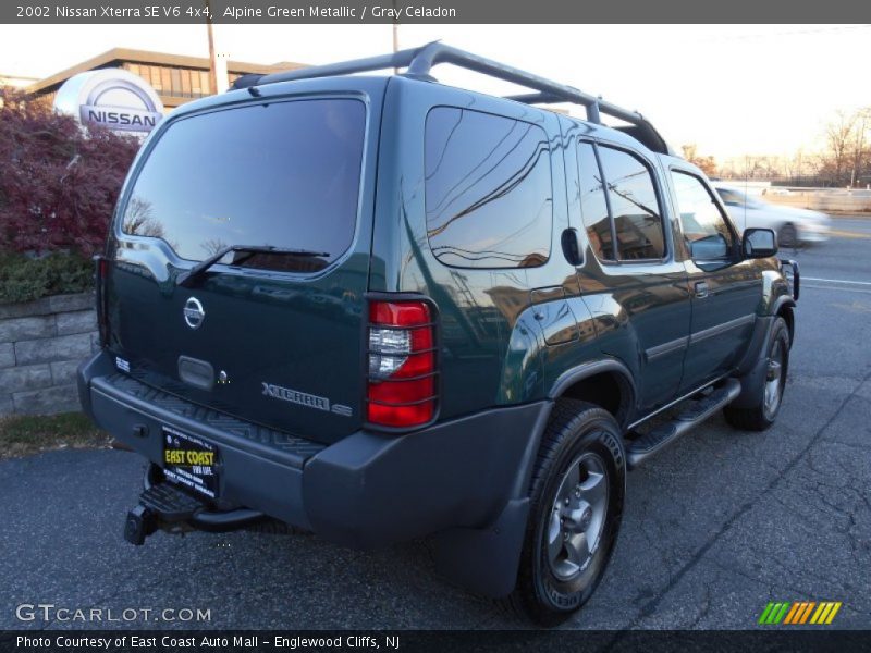 Alpine Green Metallic / Gray Celadon 2002 Nissan Xterra SE V6 4x4