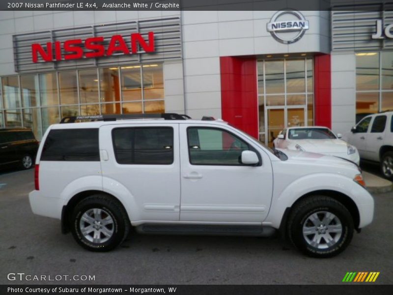 Avalanche White / Graphite 2007 Nissan Pathfinder LE 4x4
