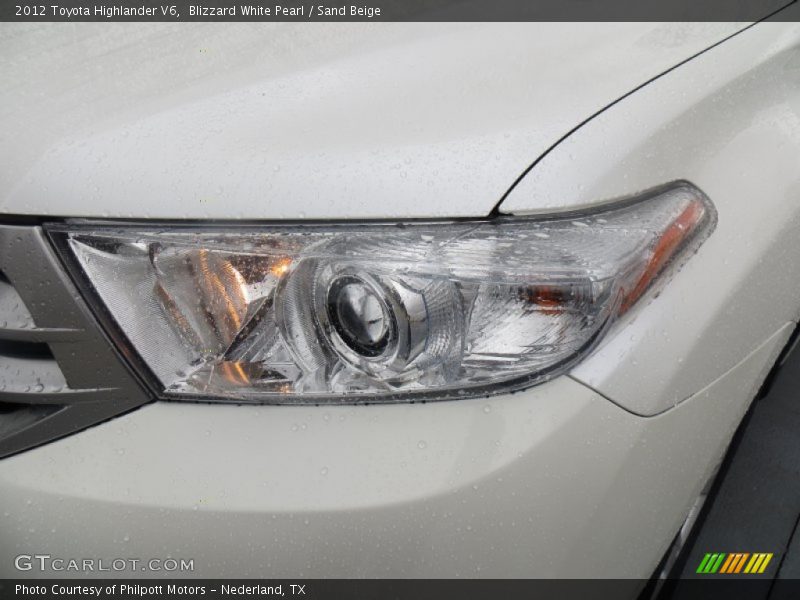 Blizzard White Pearl / Sand Beige 2012 Toyota Highlander V6