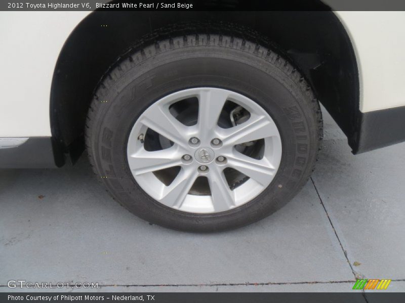 Blizzard White Pearl / Sand Beige 2012 Toyota Highlander V6