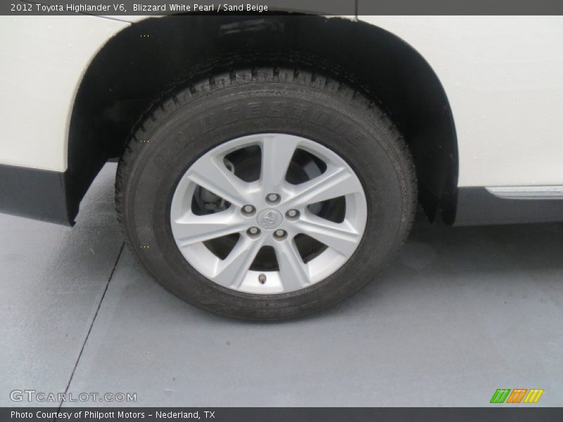 Blizzard White Pearl / Sand Beige 2012 Toyota Highlander V6