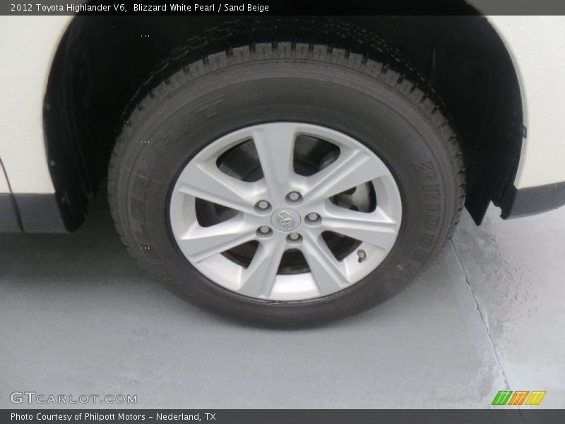 Blizzard White Pearl / Sand Beige 2012 Toyota Highlander V6