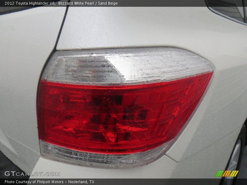 Blizzard White Pearl / Sand Beige 2012 Toyota Highlander V6
