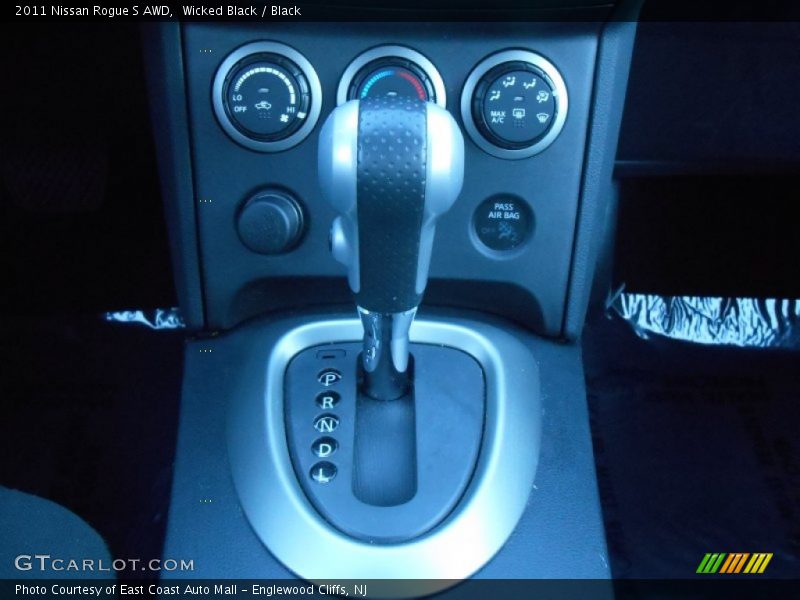 Wicked Black / Black 2011 Nissan Rogue S AWD