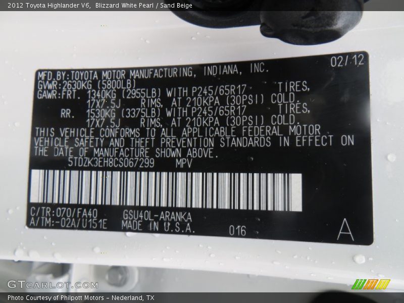 Blizzard White Pearl / Sand Beige 2012 Toyota Highlander V6