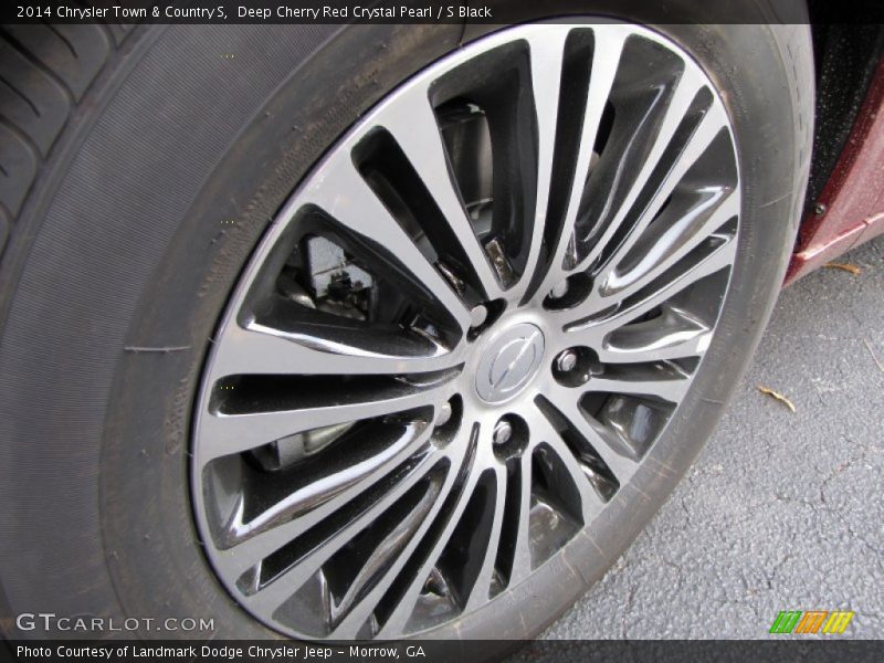Deep Cherry Red Crystal Pearl / S Black 2014 Chrysler Town & Country S