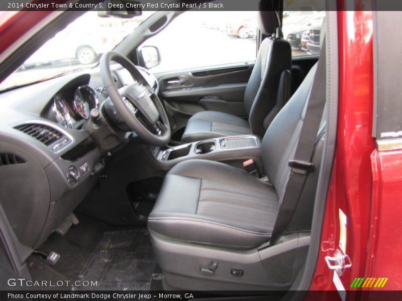 Deep Cherry Red Crystal Pearl / S Black 2014 Chrysler Town & Country S