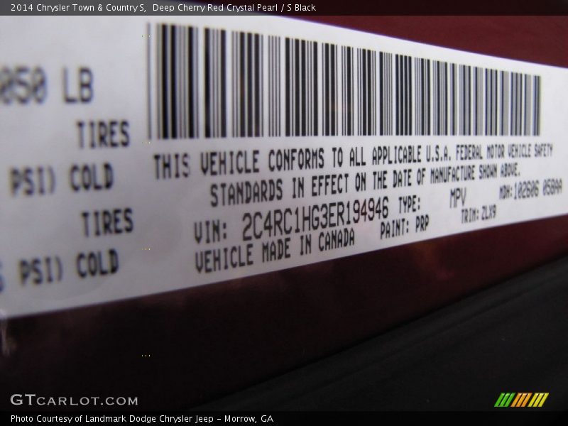 Deep Cherry Red Crystal Pearl / S Black 2014 Chrysler Town & Country S