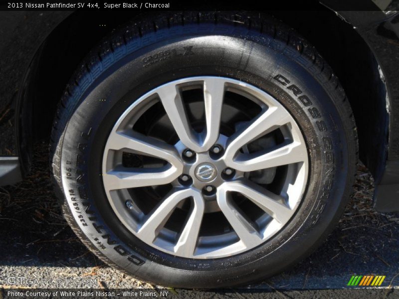 Super Black / Charcoal 2013 Nissan Pathfinder SV 4x4