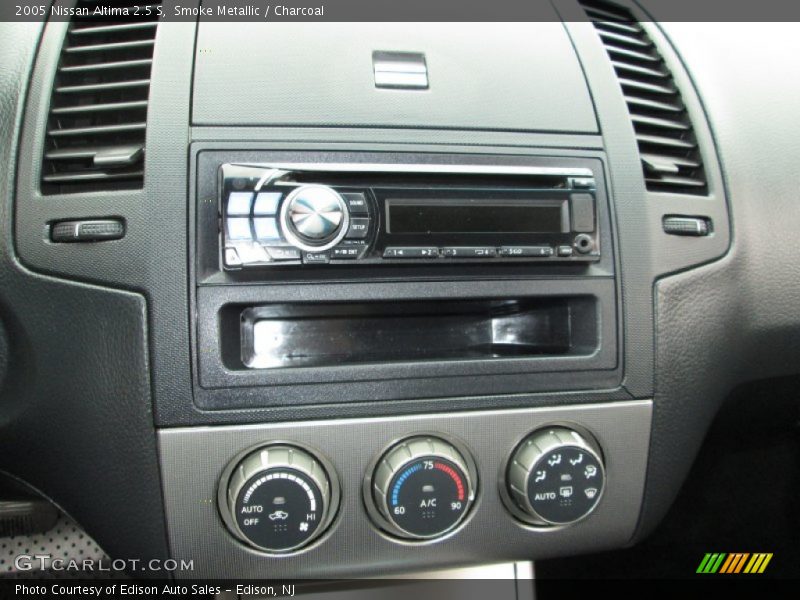 Smoke Metallic / Charcoal 2005 Nissan Altima 2.5 S