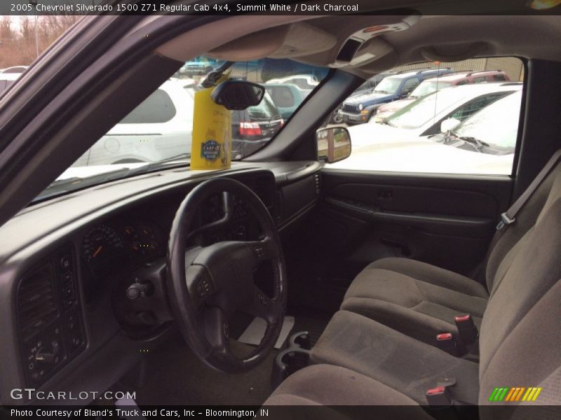 Summit White / Dark Charcoal 2005 Chevrolet Silverado 1500 Z71 Regular Cab 4x4