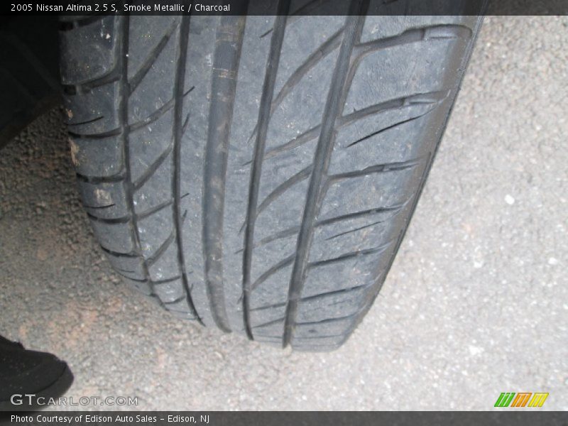 Smoke Metallic / Charcoal 2005 Nissan Altima 2.5 S