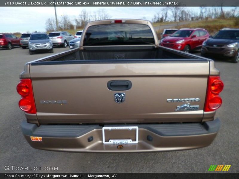 Mineral Gray Metallic / Dark Khaki/Medium Khaki 2010 Dodge Dakota Big Horn Extended Cab 4x4