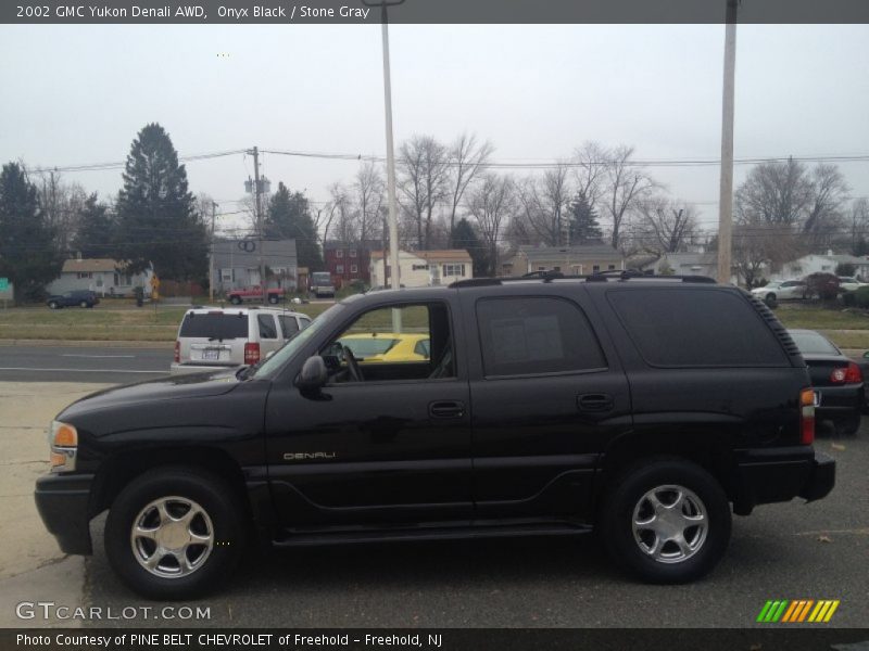Onyx Black / Stone Gray 2002 GMC Yukon Denali AWD