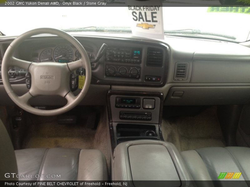 Onyx Black / Stone Gray 2002 GMC Yukon Denali AWD