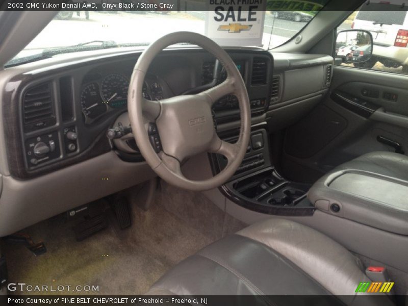 Onyx Black / Stone Gray 2002 GMC Yukon Denali AWD