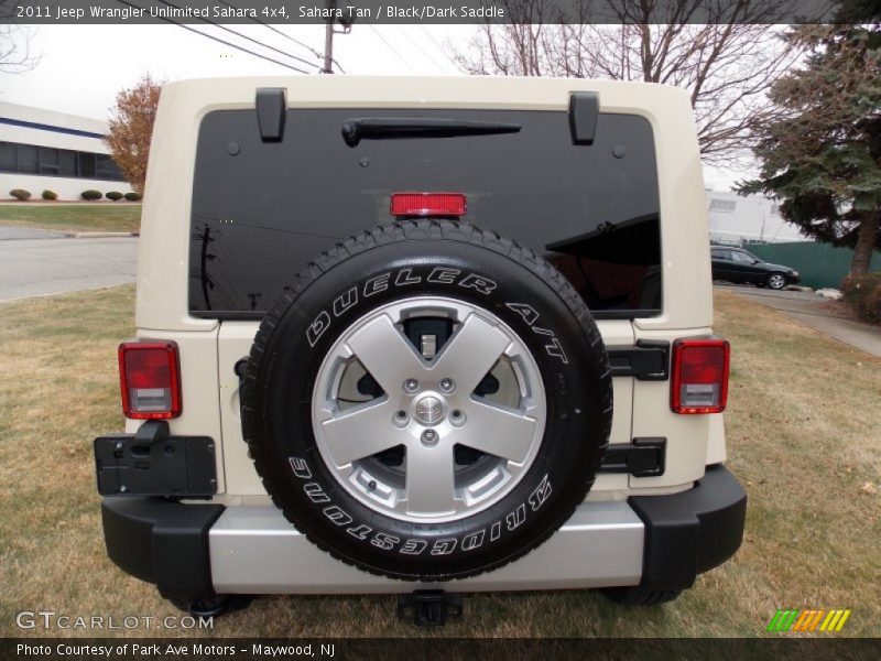 Sahara Tan / Black/Dark Saddle 2011 Jeep Wrangler Unlimited Sahara 4x4