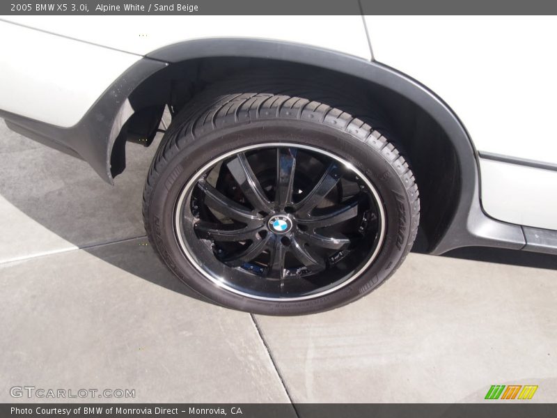 Alpine White / Sand Beige 2005 BMW X5 3.0i
