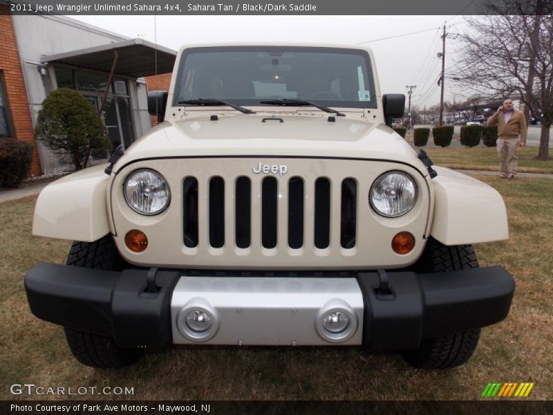 Sahara Tan / Black/Dark Saddle 2011 Jeep Wrangler Unlimited Sahara 4x4