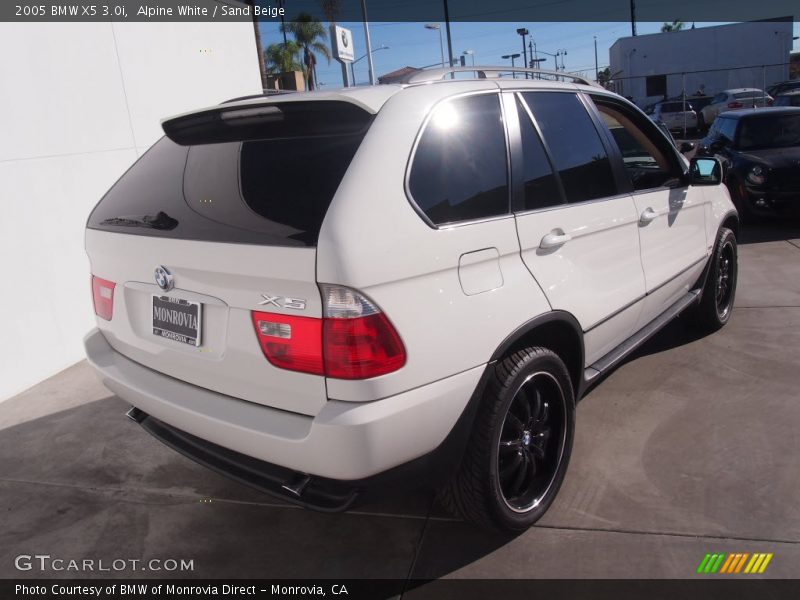 Alpine White / Sand Beige 2005 BMW X5 3.0i