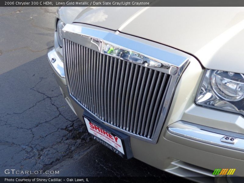 Linen Gold Metallic / Dark Slate Gray/Light Graystone 2006 Chrysler 300 C HEMI