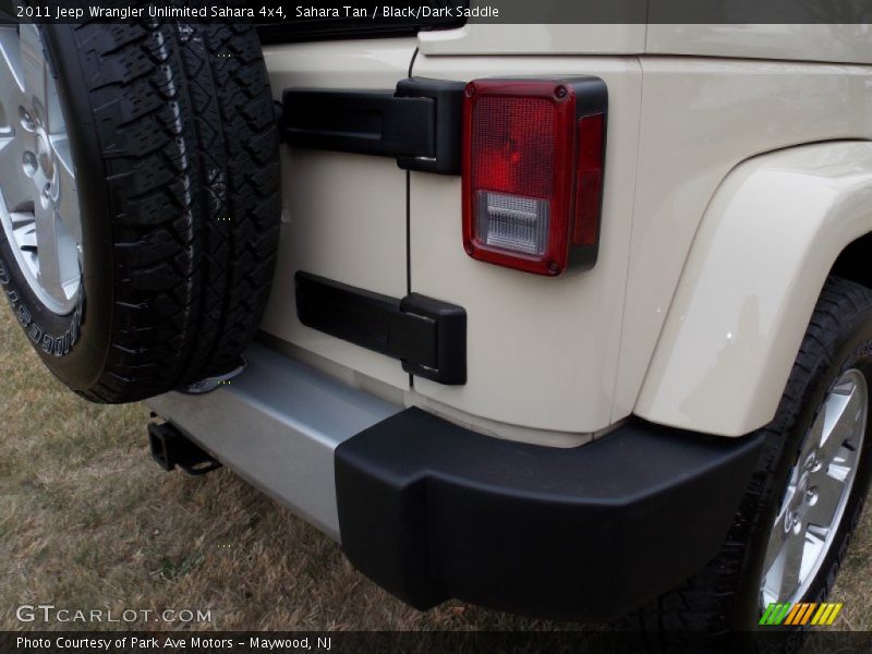 Sahara Tan / Black/Dark Saddle 2011 Jeep Wrangler Unlimited Sahara 4x4