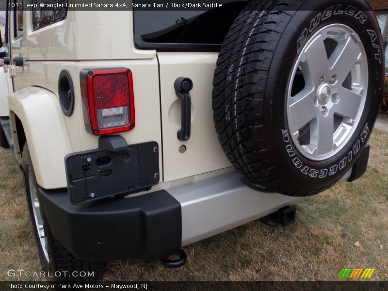 Sahara Tan / Black/Dark Saddle 2011 Jeep Wrangler Unlimited Sahara 4x4